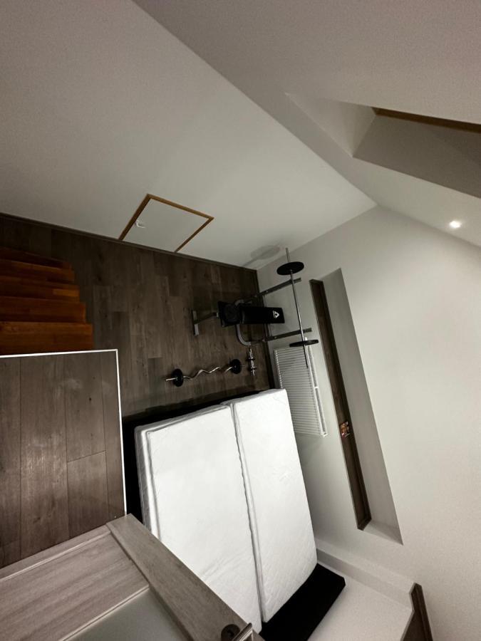 Max Apartment *